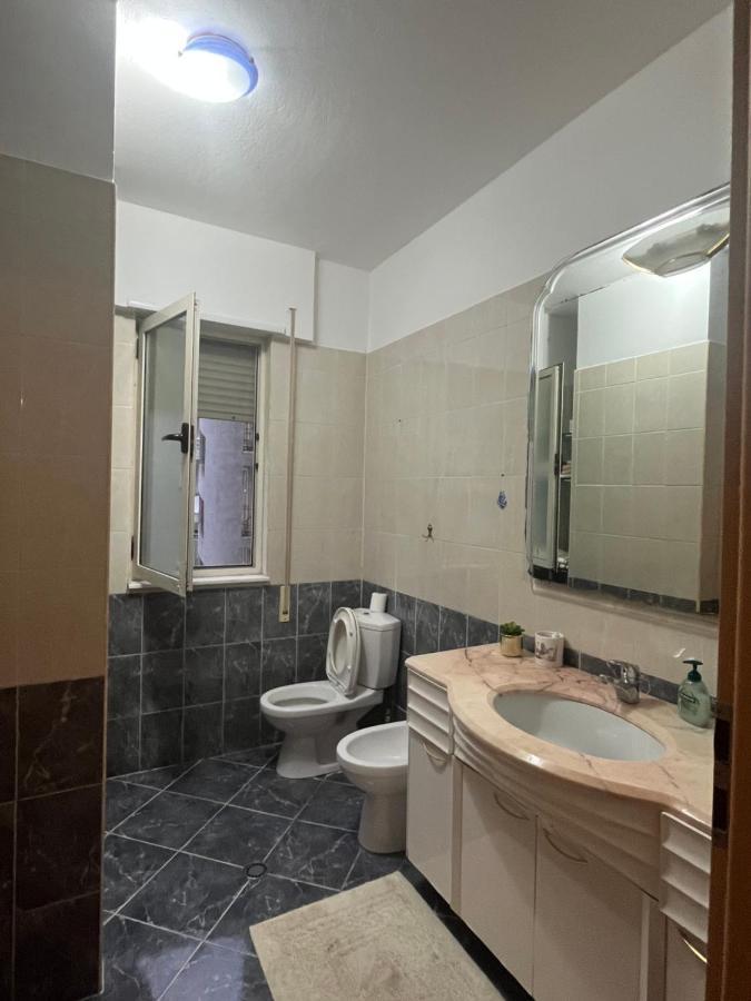 Ales' Apartment Durres